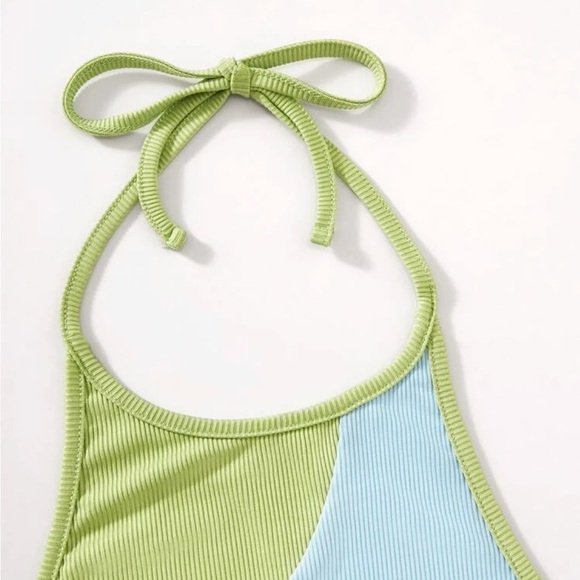 Halter Neck Ruched Ribbed Knit Dress - Picture 11 of 12